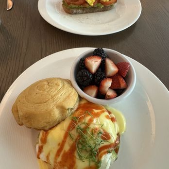 The Habitat - Avocado Benedict and Avocado Toast - Bars Near Me - Omaha, Nebraska