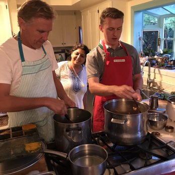 Nimita's Cuisine - Making the vegetable curry and Tikka Masala! - Caterers Near Me Nimita's Cuisine - Making the vegetable curry and Tikka Masala! - Caterers Near Me