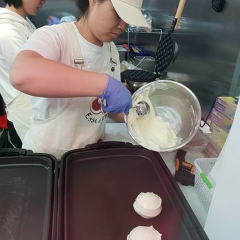 Eggcellent Souffle Pancake - Making of pancakes! - Desserts Near Me - Flushing, New York Eggcellent Souffle Pancake - Making of pancakes! - Desserts Near Me - Flushing, New York