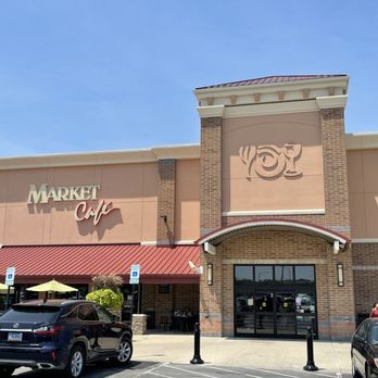 Wegmans - the outside of a market cafe - Grocery Near Me - Gambrills, Maryland