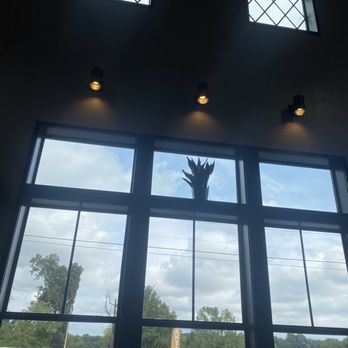 Momentum Coffee - seating - Coffee & Tea Near Me - Gassville, Arkansas Momentum Coffee - seating - Coffee & Tea Near Me - Gassville, Arkansas