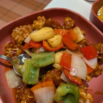 Mamahuhu - Sweet and sour chicken - Chinese Near Me - San Francisco, California