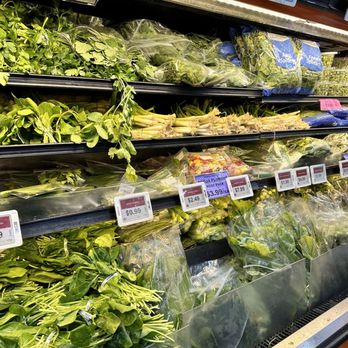 India Bazaar - vegetables on display in a grocery store - International Grocery Near Me - Plano, Texas India Bazaar - vegetables on display in a grocery store - International Grocery Near Me - Plano, Texas