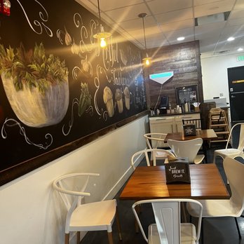 Biscotts Bakery & Cafe - Cafes Near Me - South Jordan, Utah Biscotts Bakery & Cafe - Cafes Near Me - South Jordan, Utah