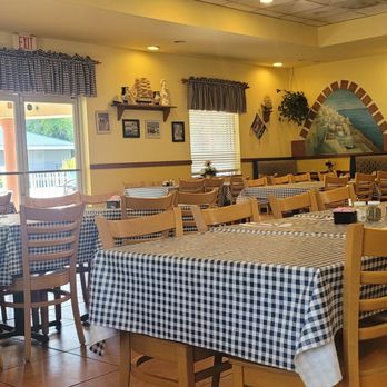 Greek Islands Restaurant - Dining room - Greek Near Me - Largo, Florida Greek Islands Restaurant - Dining room - Greek Near Me - Largo, Florida