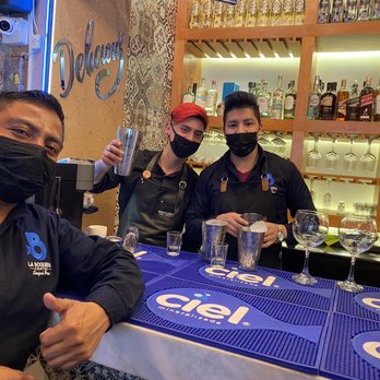 La Boqueria Centro - Makers of magical drinks and our server! - Restaurants Near Me