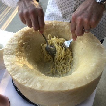 ROC Restaurant - Chef Rocco preparing Cacio e Pepe. - Italian Near Me - Louisville, Kentucky ROC Restaurant - Chef Rocco preparing Cacio e Pepe. - Italian Near Me - Louisville, Kentucky
