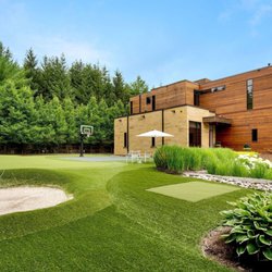 Design Turf - beautiful estate golf green sand trap and hitting mat