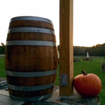 Sakonnet Vineyard - Wineries Near Me - Little Compton, Rhode Island