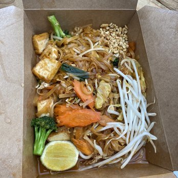 Lemon Leaf Thai Kitchen - Pad Thai with tofu - Thai Near Me - Tigard, Oregon Lemon Leaf Thai Kitchen - Pad Thai with tofu - Thai Near Me - Tigard, Oregon