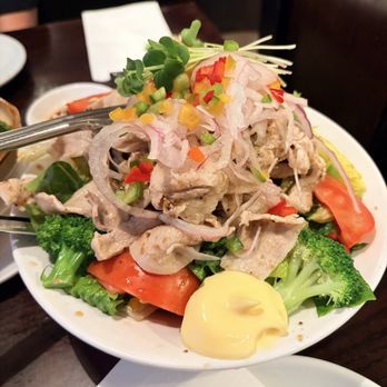 Tanto Japanese Restaurant - Buta Shabu Salad - Tapas/Small Plates Near Me - Sunnyvale, California Tanto Japanese Restaurant - Buta Shabu Salad - Tapas/Small Plates Near Me - Sunnyvale, California