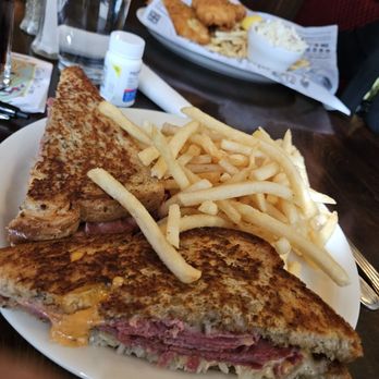 Two Fools Tavern - Rula Bula Ruben Sandwich with Fries - Irish Near Me - Albuquerque, New Mexico