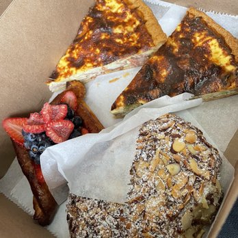 Saint - Bakeries Near Me - Ciudad de México, DIF