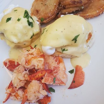 Parla - Lobster benedict - Italian Near Me - Boston, Massachusetts Parla - Lobster benedict - Italian Near Me - Boston, Massachusetts