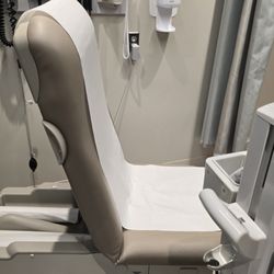 NYU Langone Health - Seating area in the room
