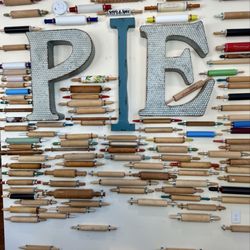 The Aroma Pie Shoppe - Cute inside decor.