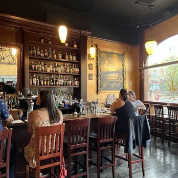The Washington Square Tavern - Bars Near Me - Brookline, Massachusetts The Washington Square Tavern - Bars Near Me - Brookline, Massachusetts