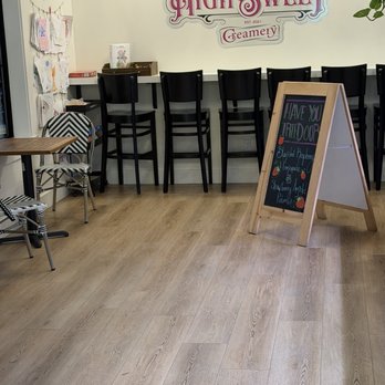 High Sweet Creamery - Interior - Coffee & Tea Near Me - Moorpark, California