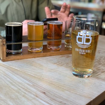 Bainbridge Brewing Alehouse - Sampler flight (highly recommend #4 - Eagle harbor) & Tieton cider - Beer Bar Near Me - Bainbridge Island, Washington