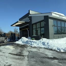 Exterior photo of Pearl Car Wash - Newport, Rhode Island Exterior photo of Pearl Car Wash - Newport, Rhode Island