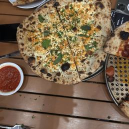 Crawfish Pizza