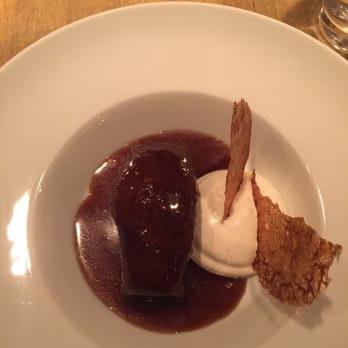 L'Abattoir - Sticky toffee pudding - Dine Out - French Near Me - Vancouver, British Columbia L'Abattoir - Sticky toffee pudding - Dine Out - French Near Me - Vancouver, British Columbia