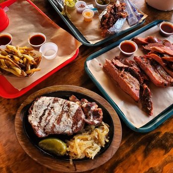 Hard Eight BBQ - Barbeque Near Me - The Colony, Texas