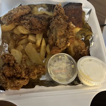 Big Herm's Kitchen - Big Herm's Wing Basket - Southern Near Me - Richmond, Virginia Big Herm's Kitchen - Big Herm's Wing Basket - Southern Near Me - Richmond, Virginia
