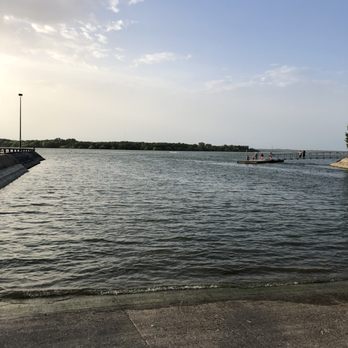 Bowman Springs Park - Bowman Spring Park, Lake Arlington, Arlington, Tx - Parks Near Me - Arlington, Texas