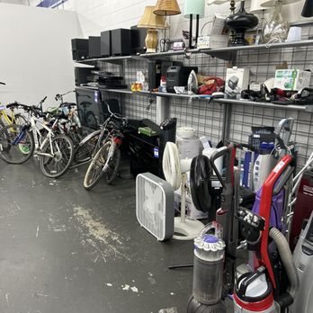 Goodwill Central Texas - Lakeway - Thrift Stores Near Me - Lakeway, Texas Goodwill Central Texas - Lakeway - Thrift Stores Near Me - Lakeway, Texas