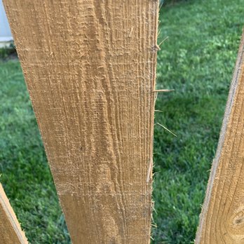 Vesna Cleaning - Splinters; pressure washer damage - Pressure Washers Near Me - Round Lake, Illinois