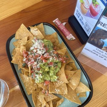 Shore Rider - Guac & Chips - American Near Me - La Jolla, California Shore Rider - Guac & Chips - American Near Me - La Jolla, California