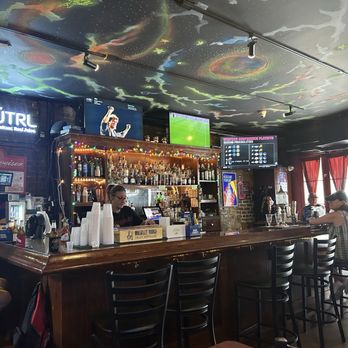 Copper Monkey Grill - View of bar - Dive Bars Near Me - New Orleans, Louisiana Copper Monkey Grill - View of bar - Dive Bars Near Me - New Orleans, Louisiana