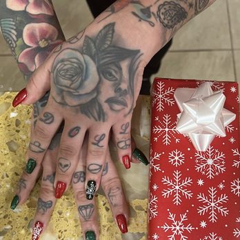 T & T Nails - Christmas design - Nail Salons Near Me - Federal Way, Washington T & T Nails - Christmas design - Nail Salons Near Me - Federal Way, Washington