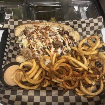 Twisted River Saloon - Pulled pork sandwich - Barbeque Near Me - Springfield, Oregon