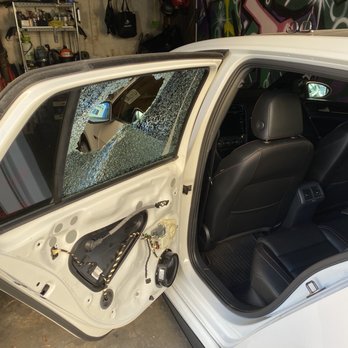 Limitless Auto Glass - Next day door panel removed - Auto Glass Services Near Me Limitless Auto Glass - Next day door panel removed - Auto Glass Services Near Me