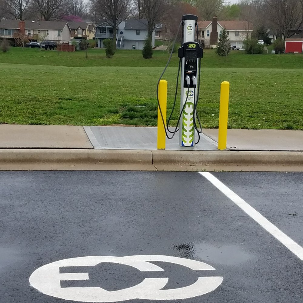 Happy Rock Park - Electric car parking - Parks Near Me - Gladstone, Missouri Happy Rock Park - Electric car parking - Parks Near Me - Gladstone, Missouri