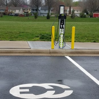 Happy Rock Park - Electric car parking - Parks Near Me - Gladstone, Missouri Happy Rock Park - Electric car parking - Parks Near Me - Gladstone, Missouri