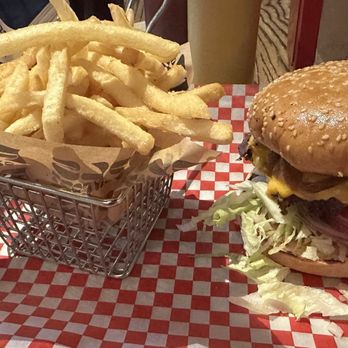 PLS on Post - Classic American Smash and Fries - American Near Me - San Francisco, California