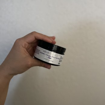 Skin by Manuela - Golden honey mask - Skin Care Near Me - Charlotte, North Carolina Skin by Manuela - Golden honey mask - Skin Care Near Me - Charlotte, North Carolina