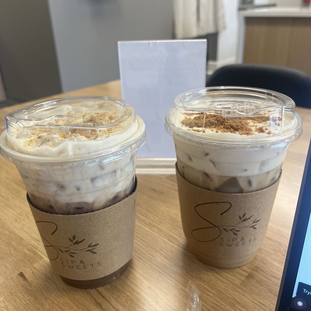 Sip & Sweets - Grand Mocha with banana cold foam and Golden Crumble - Coffee & Tea Near Me - Ontario, California Sip & Sweets - Grand Mocha with banana cold foam and Golden Crumble - Coffee & Tea Near Me - Ontario, California