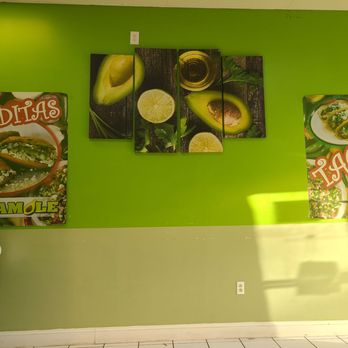 Guacamole Resturant - Delicious wall art - Mexican Near Me - Stockbridge, Georgia