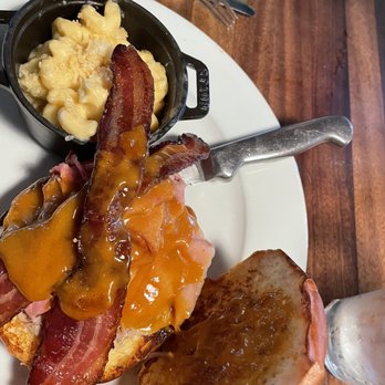 Windsor - Bacon Cheeseburger - New American Near Me - Phoenix, Arizona