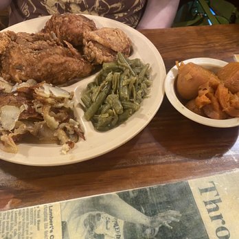Lambert's Cafe - Ozark - Fried chicken, green beans, fried potatoes, candied yams - American Near Me - Ozark, Missouri Lambert's Cafe - Ozark - Fried chicken, green beans, fried potatoes, candied yams - American Near Me - Ozark, Missouri
