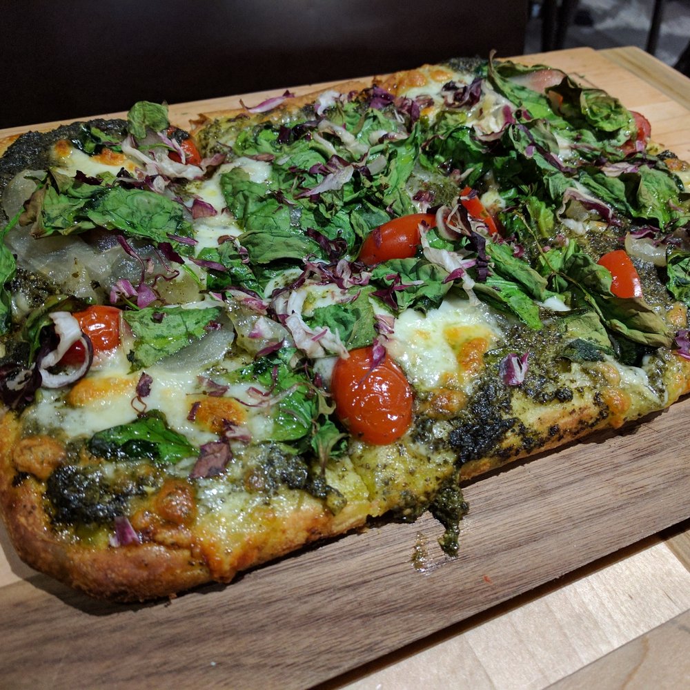 Levetto Aurora - Pizza Near Me - Aurora, Ontario Levetto Aurora - Pizza Near Me - Aurora, Ontario