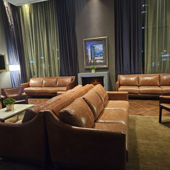 Hotel Arista - Hotels Near Me - Naperville, Illinois Hotel Arista - Hotels Near Me - Naperville, Illinois