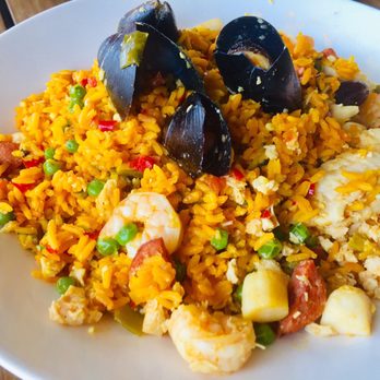 Bahama Breeze - Seafood Paella. Loaded full! - Bars Near Me - Tyngsborough, Massachusetts Bahama Breeze - Seafood Paella. Loaded full! - Bars Near Me - Tyngsborough, Massachusetts