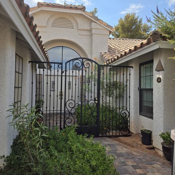 Giddy Up - Front Courtyard gate outside view - Garage Door Services Near Me - Las Vegas, Nevada Giddy Up - Front Courtyard gate outside view - Garage Door Services Near Me - Las Vegas, Nevada