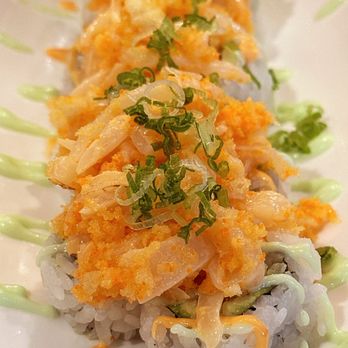 Johnny Roll House - a close up of a sushi roll - Japanese Near Me - Montvale, New Jersey