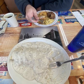The Pinon Cafe - Biscuits and Gravy 2-2-2 - Cafes Near Me - Payson, Arizona The Pinon Cafe - Biscuits and Gravy 2-2-2 - Cafes Near Me - Payson, Arizona